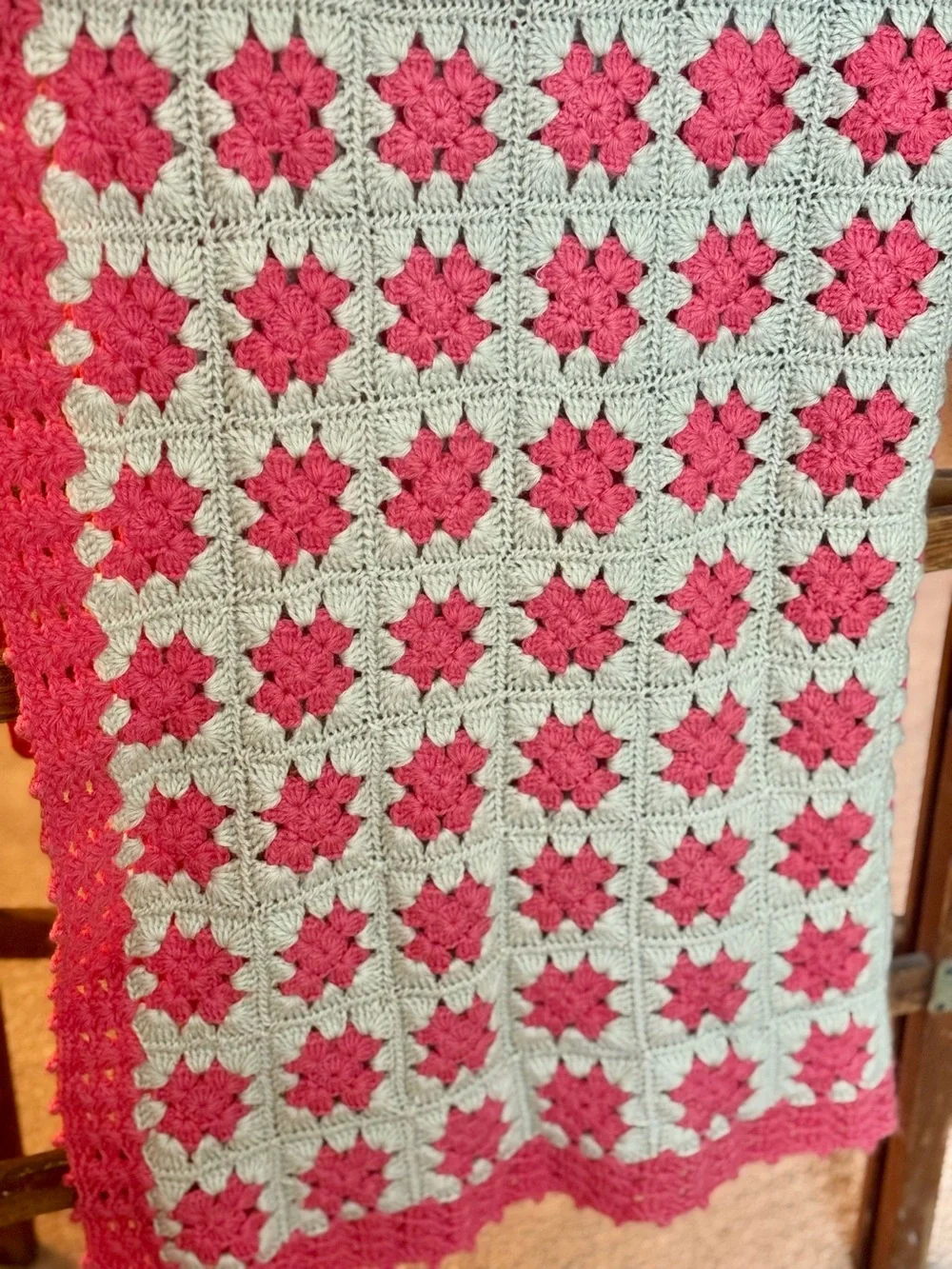 Vintage 70s Boho Crocheted Pink Gray Floral Granny Square Afghan Throw